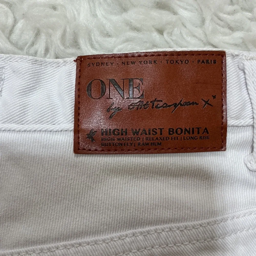 One Teaspoon High Waist Bonita Shorts White Distressed Raw Hem 27